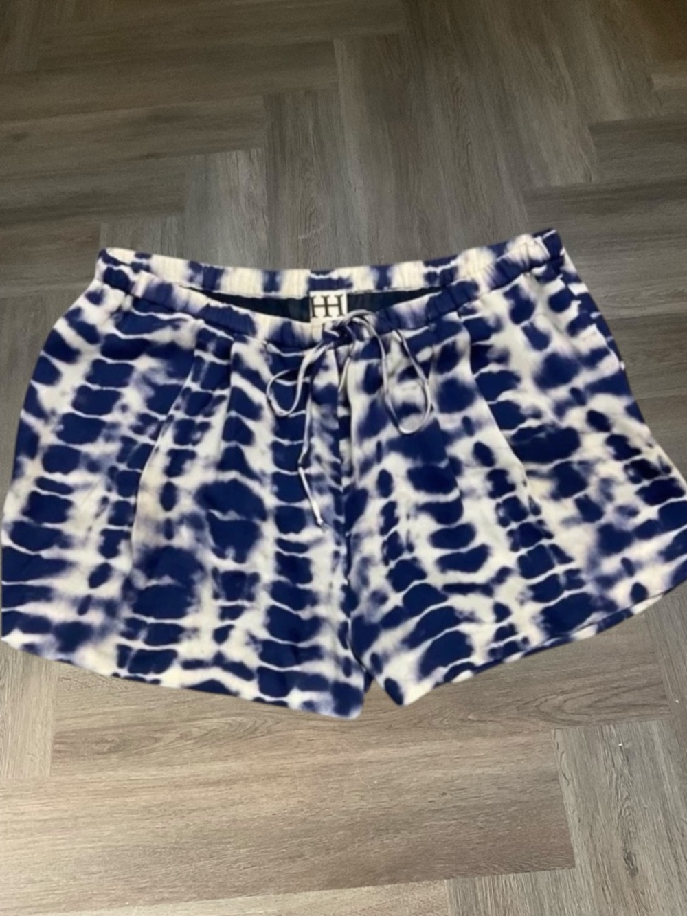 Haute Hippie Tie Dye Boho Drawstring Silk Shorts Womens Medium Blue White Resort
